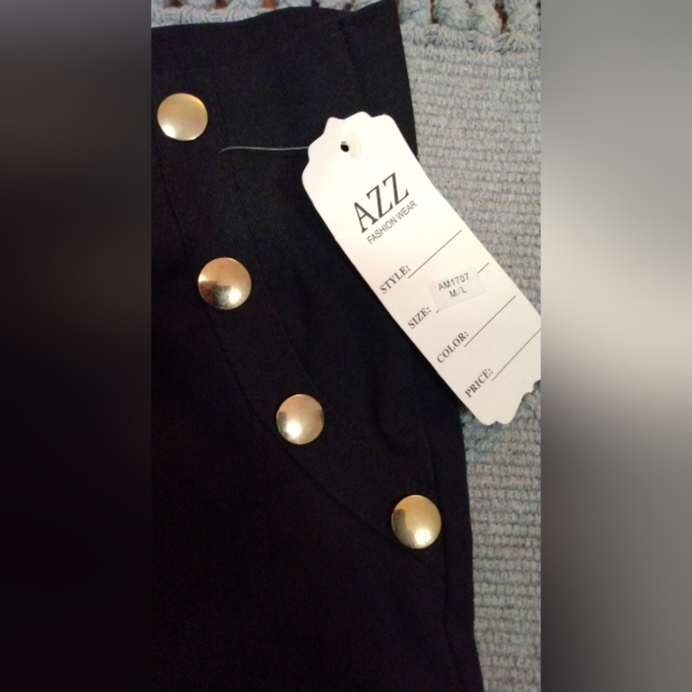 BRAND NEW stylish Pants